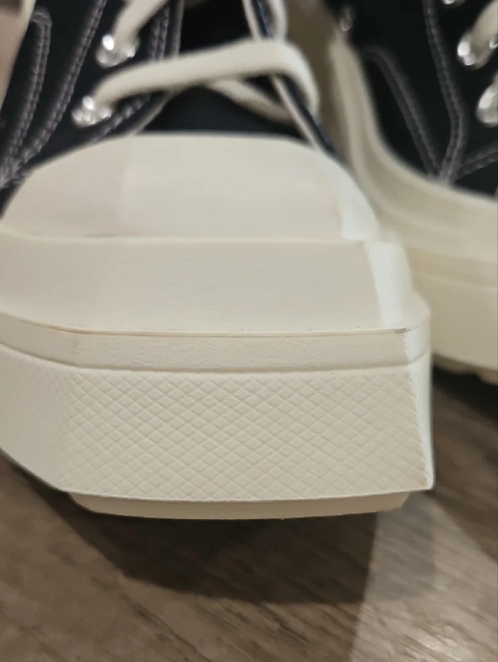 Converse Chuck 70 De Luxe Wedge Hi sneakers size 6